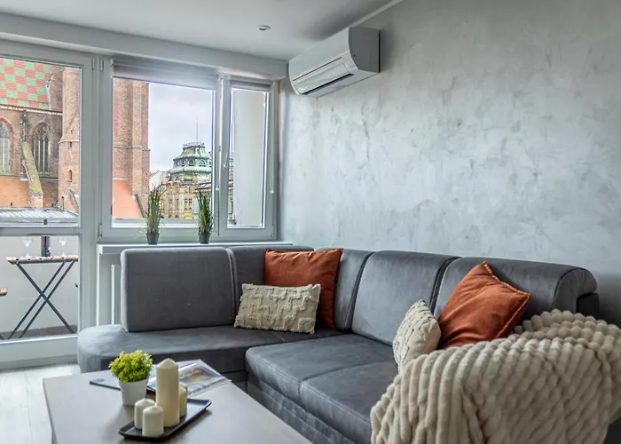 Old Town Pearl Apartment